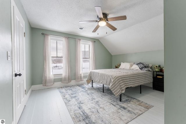 2526 Lake Ann Road, Interlochen, MI 49643