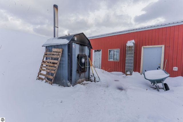 2526 Lake Ann Road, Interlochen, MI 49643