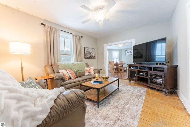 2526 Lake Ann Road, Interlochen, MI 49643