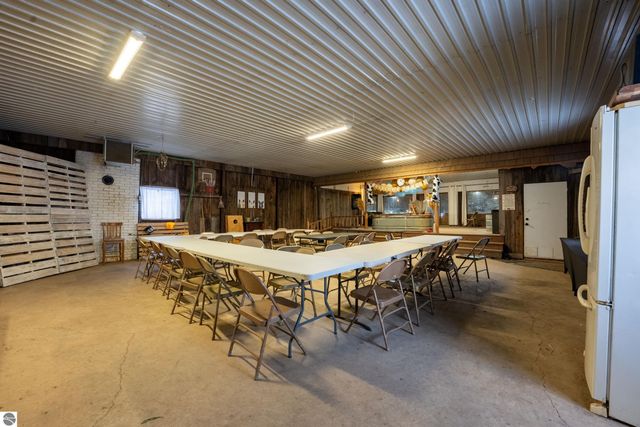 2526 Lake Ann Road, Interlochen, MI 49643