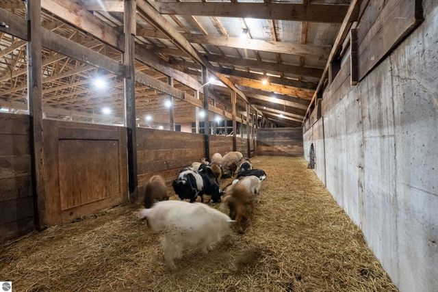 2526 Lake Ann Road, Interlochen, MI 49643