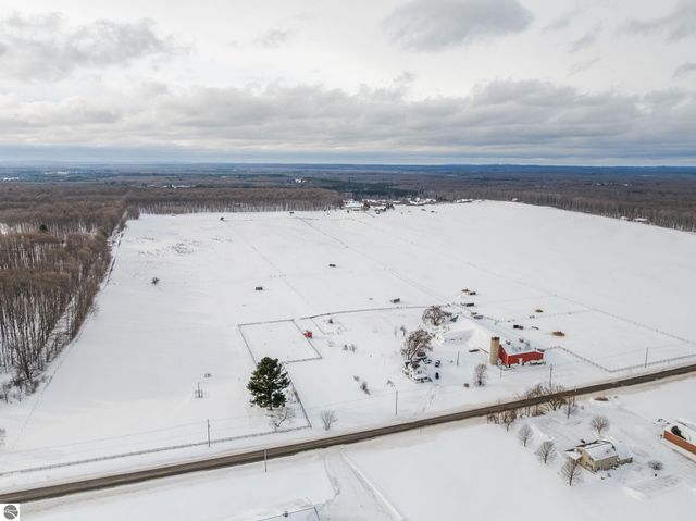 2526 Lake Ann Road, Interlochen, MI 49643