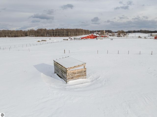 2526 Lake Ann Road, Interlochen, MI 49643