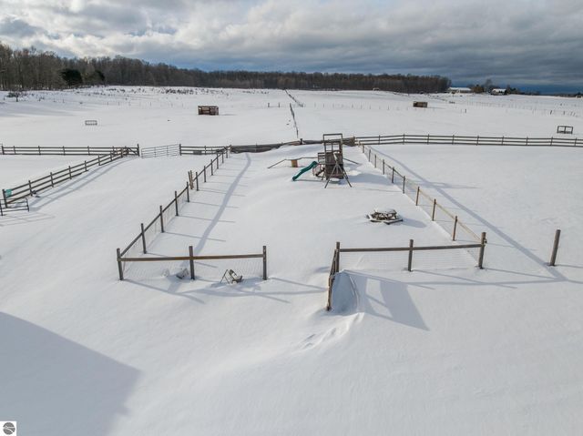 2526 Lake Ann Road, Interlochen, MI 49643