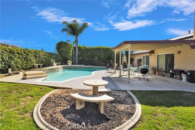 5505 N Alto, San Bernardino, CA 92404