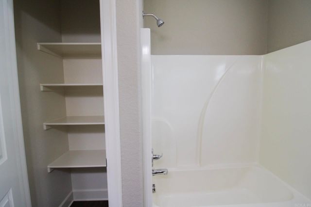 2240 Shadow Falls Drive, Conway, AR 72032