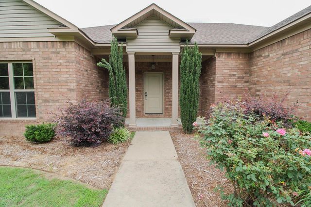 2240 Shadow Falls Drive, Conway, AR 72032
