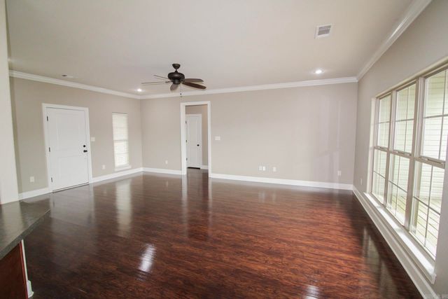 2240 Shadow Falls Drive, Conway, AR 72032