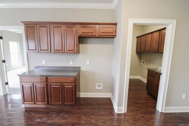 2240 Shadow Falls Drive, Conway, AR 72032