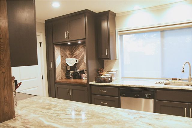 2210 Quail Hollow, Bryan, TX 77802