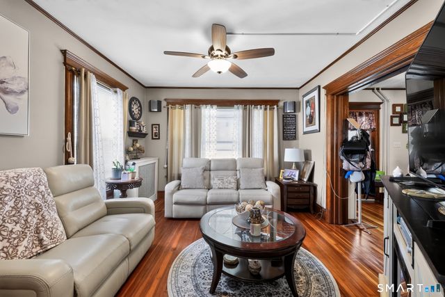 9 Pearl Street, Plymouth, CT 06786