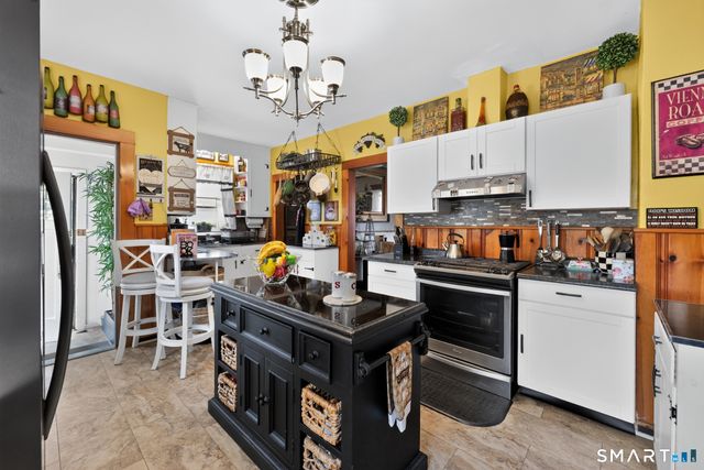 9 Pearl Street, Plymouth, CT 06786