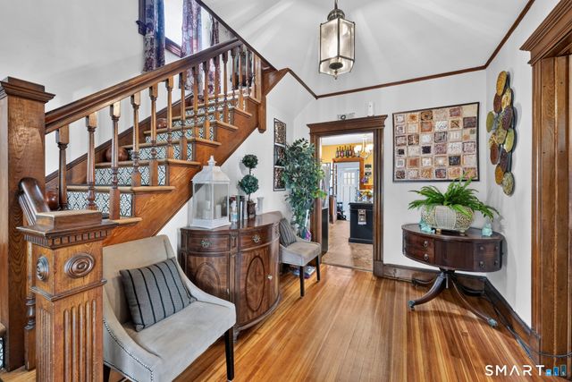 9 Pearl Street, Plymouth, CT 06786