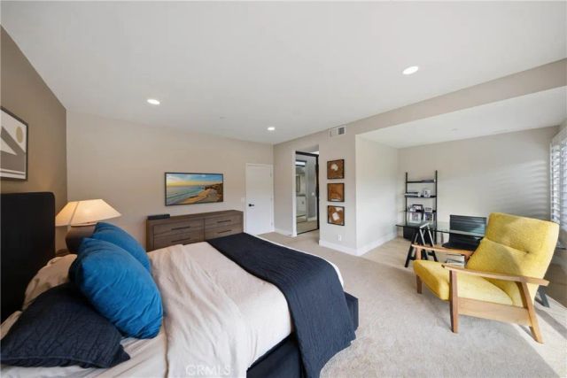 25 Canyon Island, Newport Beach, CA 92660