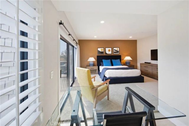 25 Canyon Island, Newport Beach, CA 92660