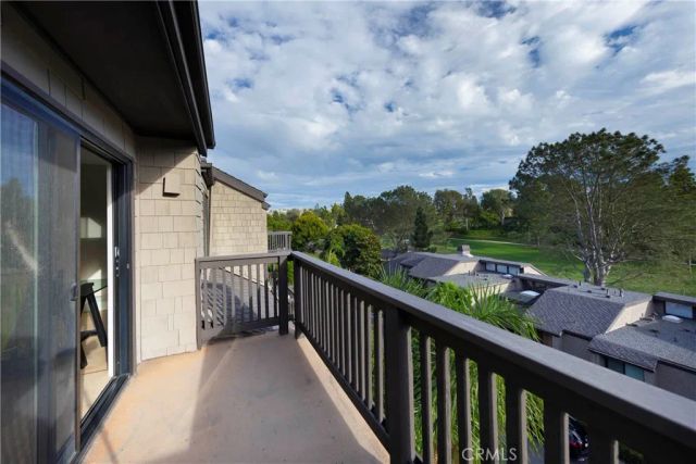 25 Canyon Island, Newport Beach, CA 92660