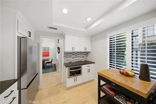 25 Canyon Island, Newport Beach, CA 92660