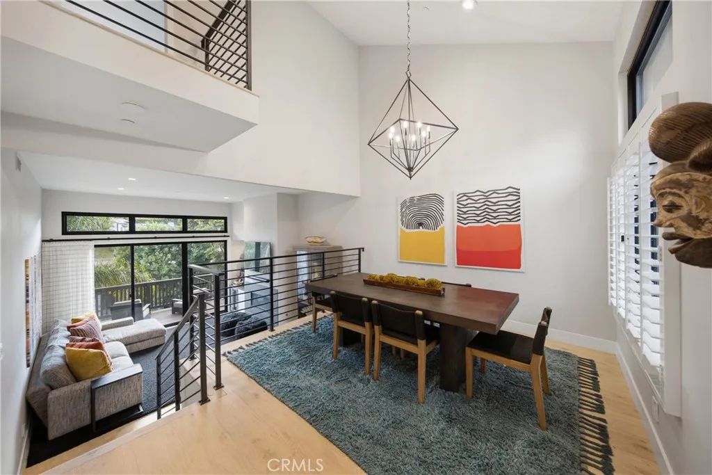 25 Canyon Island, Newport Beach, CA 92660