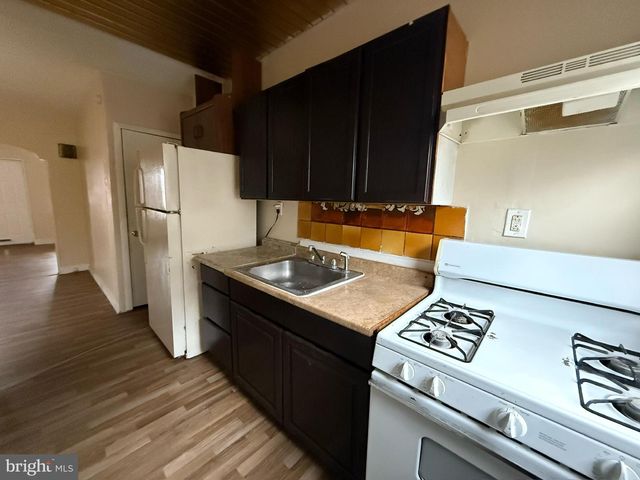 1603 S DOVER ST, Philadelphia, PA 19145