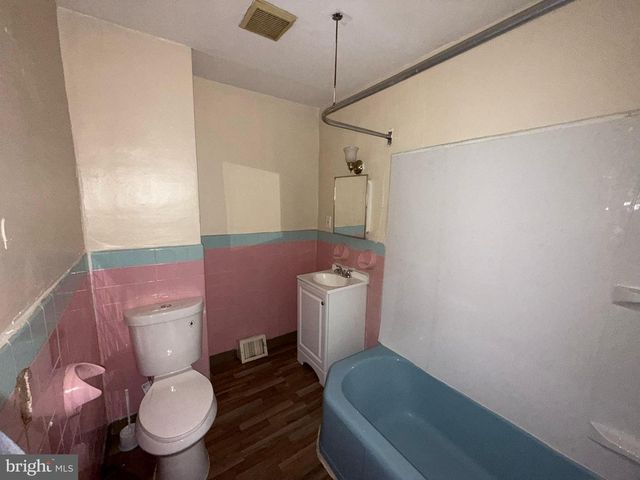 1603 S DOVER ST, Philadelphia, PA 19145