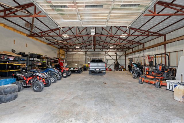 57970 E 230 Road, Fairland, OK 74343