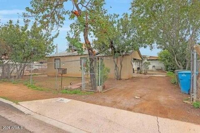 746 W COOLIDGE Street, Phoenix, AZ 85013