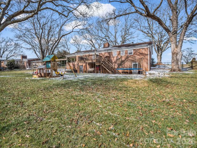 522 Country Club Circle, Shelby, NC 28150