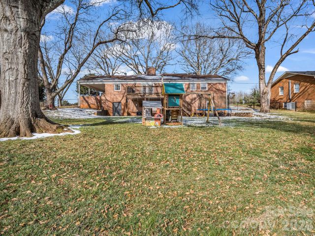 522 Country Club Circle, Shelby, NC 28150