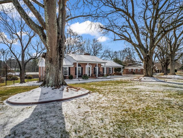 522 Country Club Circle, Shelby, NC 28150