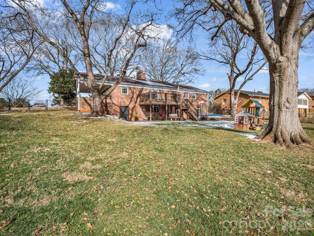 522 Country Club Circle, Shelby, NC 28150