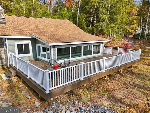 563 PENSYL CREEK RD, Stroudsburg, PA 18360