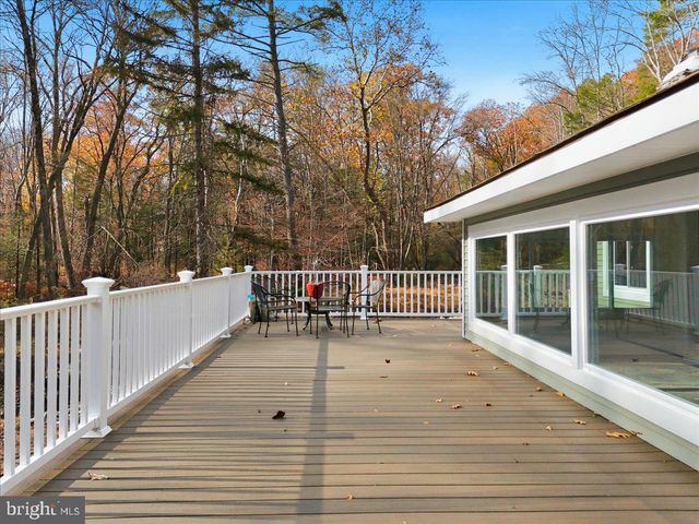 563 PENSYL CREEK RD, Stroudsburg, PA 18360