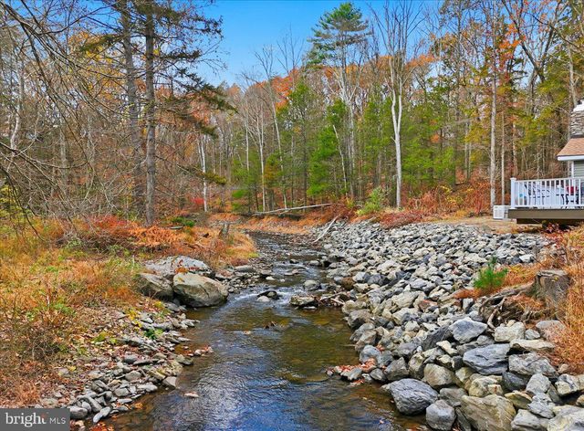 563 PENSYL CREEK RD, Stroudsburg, PA 18360