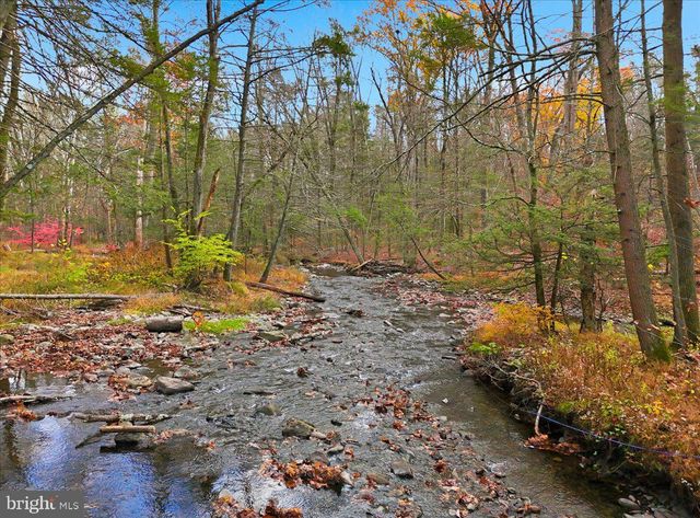 563 PENSYL CREEK RD, Stroudsburg, PA 18360