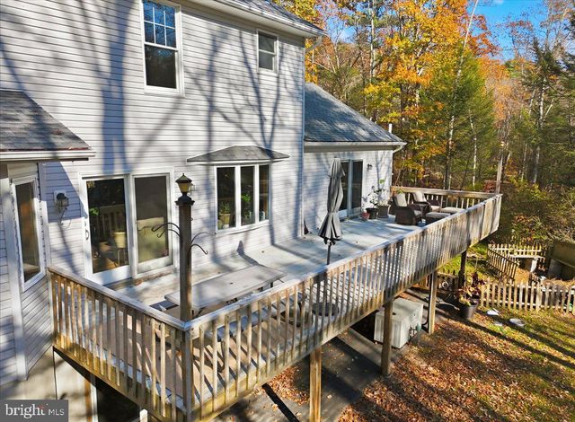 563 PENSYL CREEK RD, Stroudsburg, PA 18360