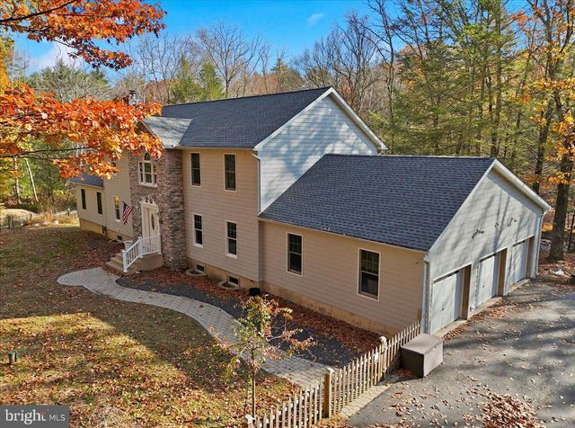 563 PENSYL CREEK RD, Stroudsburg, PA 18360