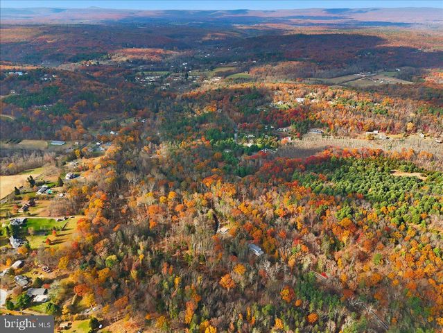 563 PENSYL CREEK RD, Stroudsburg, PA 18360