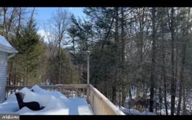 563 PENSYL CREEK RD, Stroudsburg, PA 18360