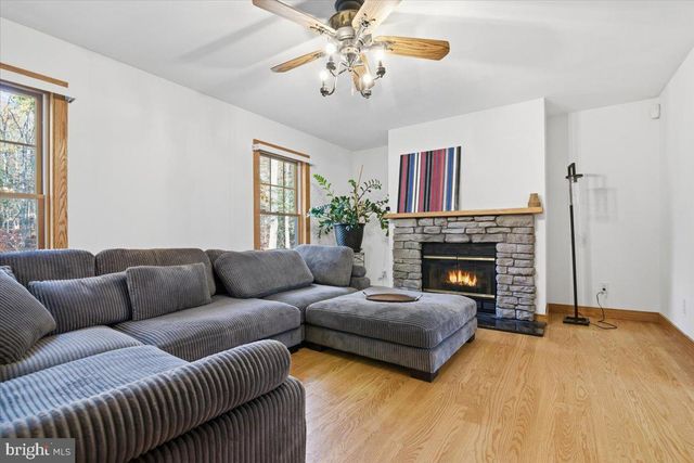 563 PENSYL CREEK RD, Stroudsburg, PA 18360