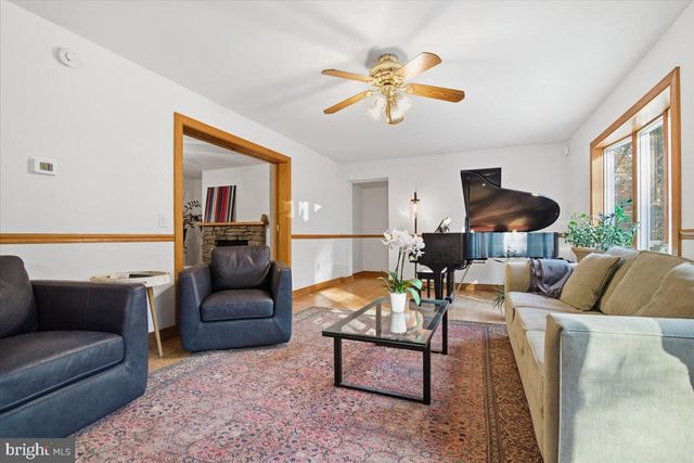 563 PENSYL CREEK RD, Stroudsburg, PA 18360