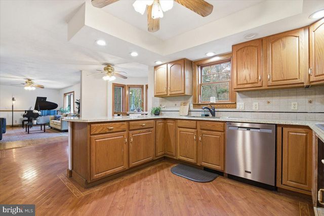 563 PENSYL CREEK RD, Stroudsburg, PA 18360