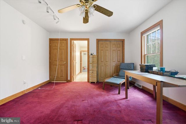 563 PENSYL CREEK RD, Stroudsburg, PA 18360