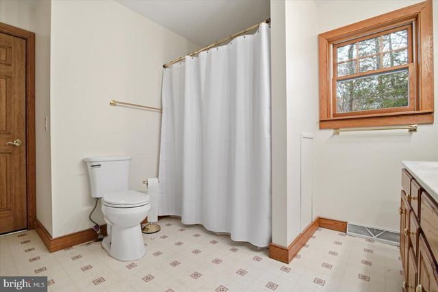 563 PENSYL CREEK RD, Stroudsburg, PA 18360