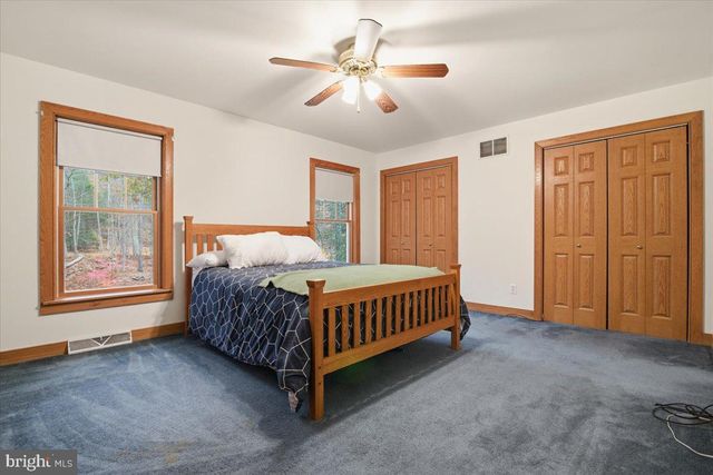 563 PENSYL CREEK RD, Stroudsburg, PA 18360