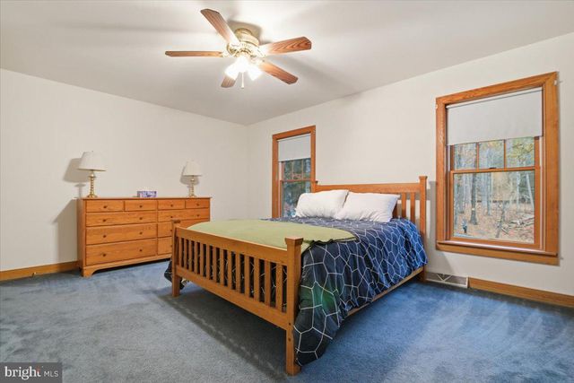 563 PENSYL CREEK RD, Stroudsburg, PA 18360