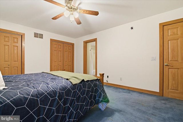 563 PENSYL CREEK RD, Stroudsburg, PA 18360