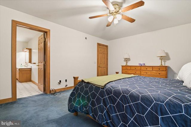 563 PENSYL CREEK RD, Stroudsburg, PA 18360