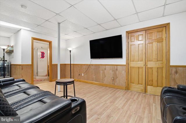 563 PENSYL CREEK RD, Stroudsburg, PA 18360