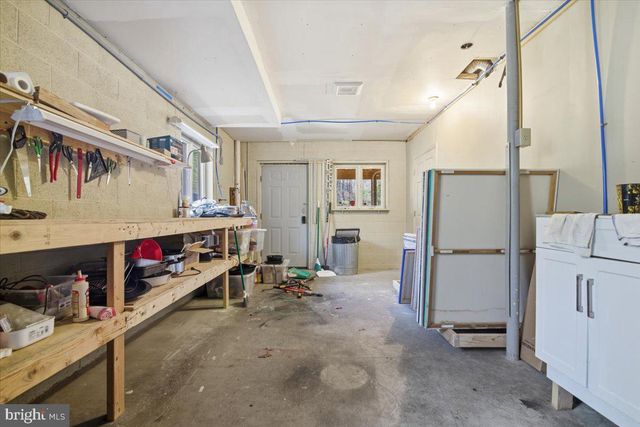 563 PENSYL CREEK RD, Stroudsburg, PA 18360