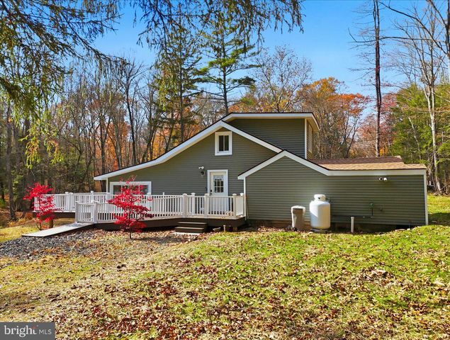 563 PENSYL CREEK RD, Stroudsburg, PA 18360